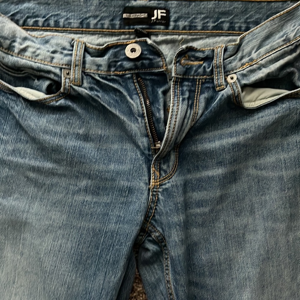 J.Ferrar Slim Straight Jeans​ - Picture 3 of 5